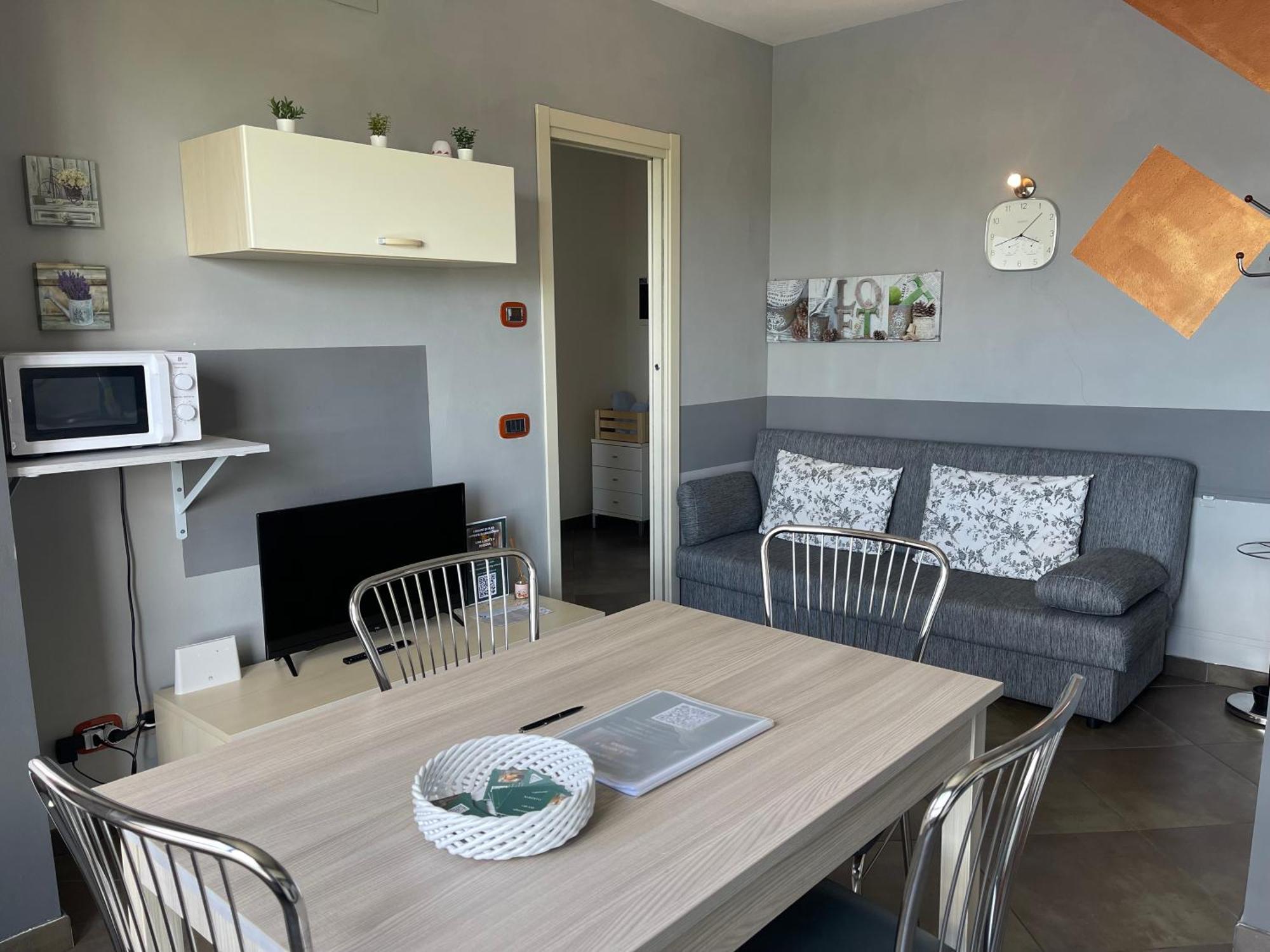 Borgo Divino Apartment Alba  Ngoại thất bức ảnh